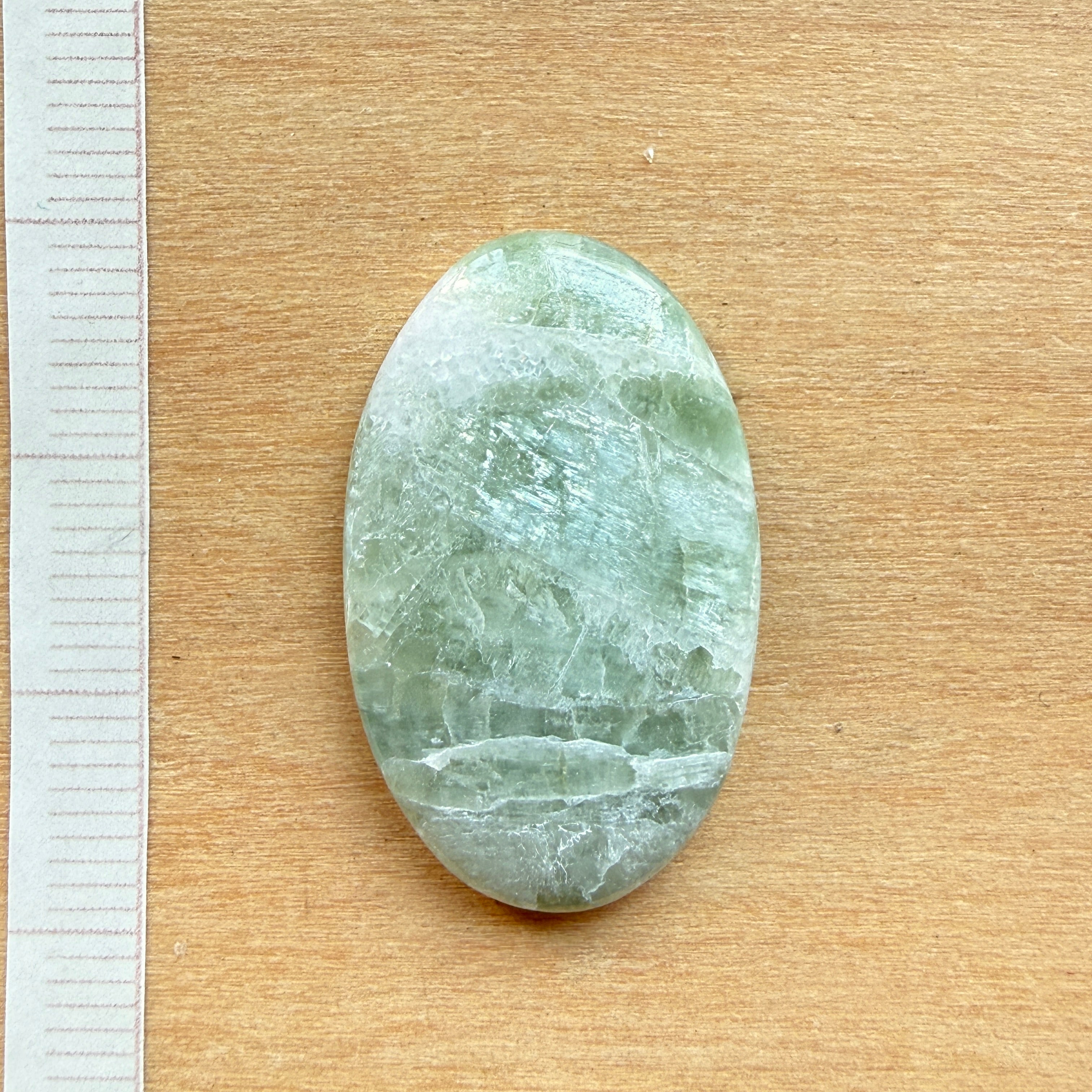 Cabochon Tourmaline Verte sur Quartz